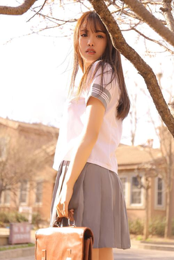 女生主动让男生捅她的软件热门话题